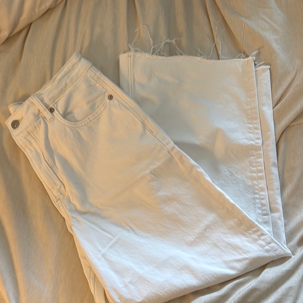 American Eagle White Jeans